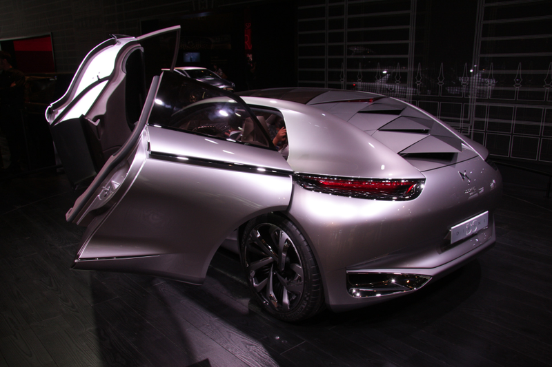 Illustration for article titled Don't Laugh, This Citroen With Insane Doors Is Actually Close To Reality